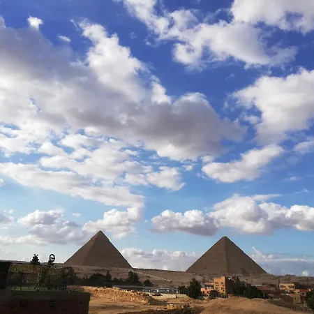 Capo Pyramid Hotel